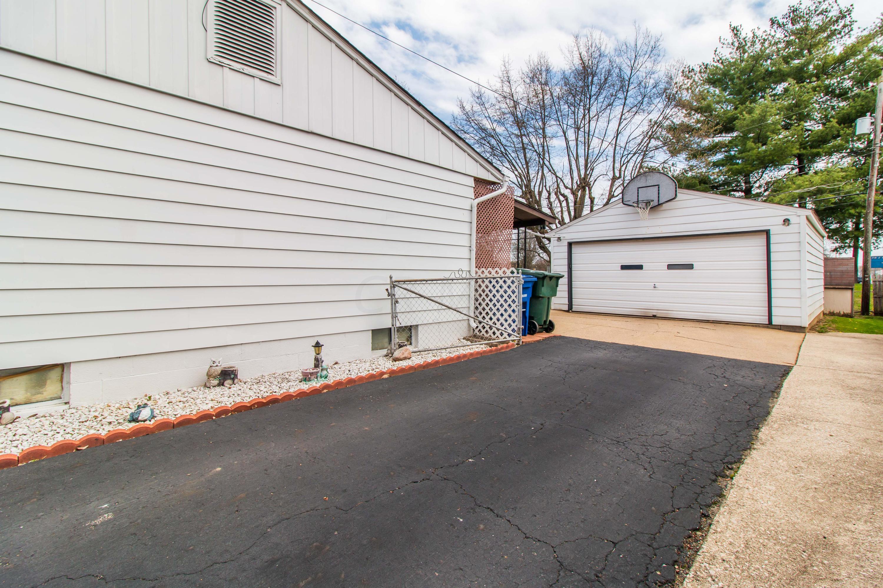 2804 Fleet Road Columbus, OH 43232 - Photo 46 of 47 Gallery Image 46