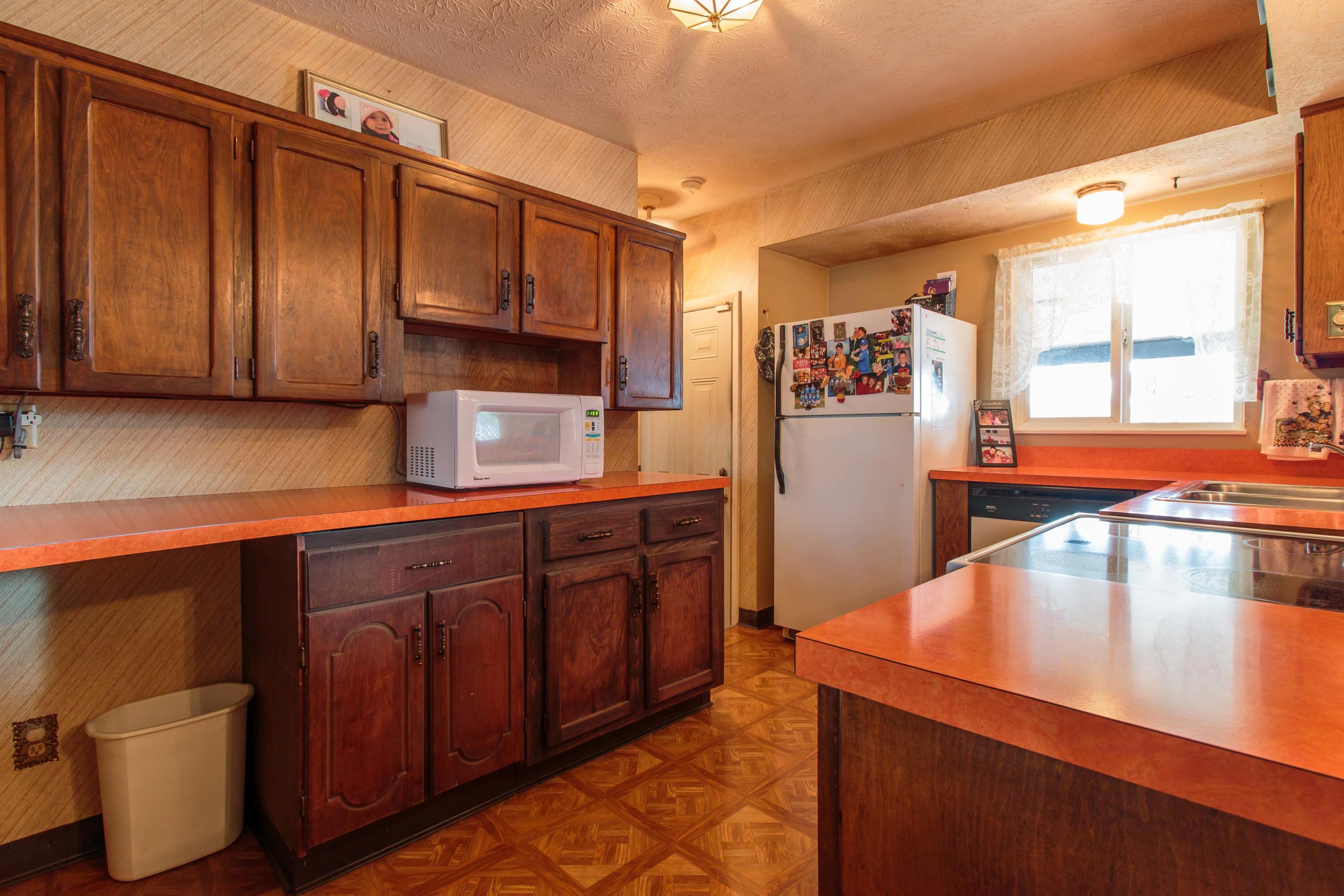 2804 Fleet Road Columbus, OH 43232 - Photo 10 of 47 Gallery Image 10