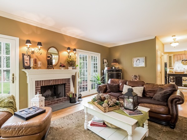 33 Dunham Road Freetown, MA 02702 - Photo 3 of 28 Gallery Image 3
