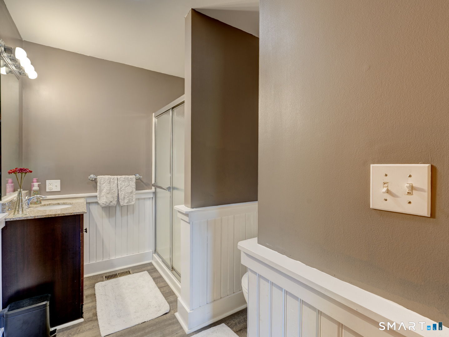 8 Deming Road Litchfield, CT 06759 - Photo 18 of 38 Main floor full bath