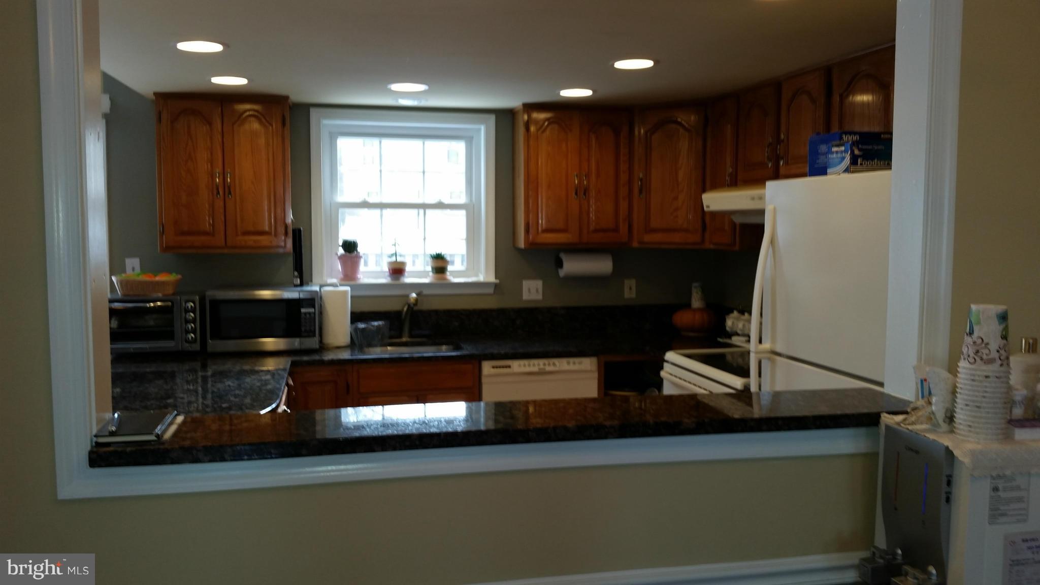 8535 Bauer Drive Springfield, VA 22152 - Photo 5 of 16 Kitchen