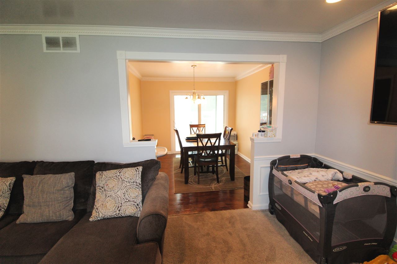 1193 Wreckenridge Road Flint, MI 48532 - Photo 4 of 21