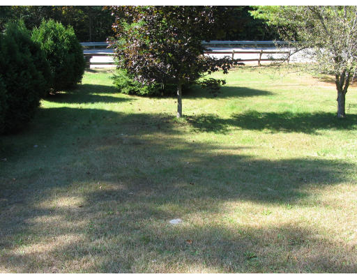 570 East County Road Rutland, MA 01543 - Photo 2 of 5
