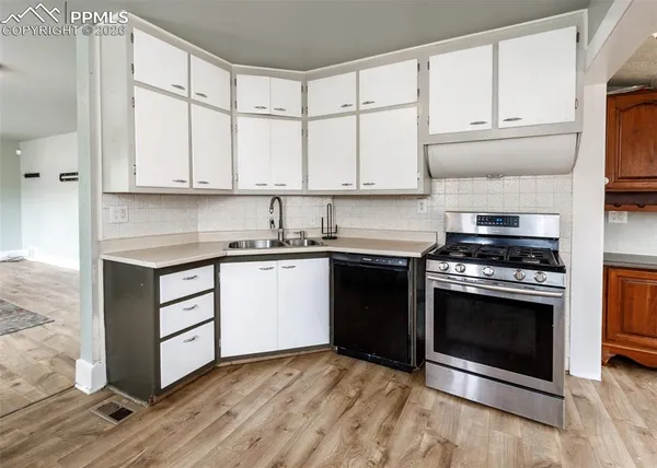 $260,000 | 731 Belmont Avenue, Pueblo, CO 81004