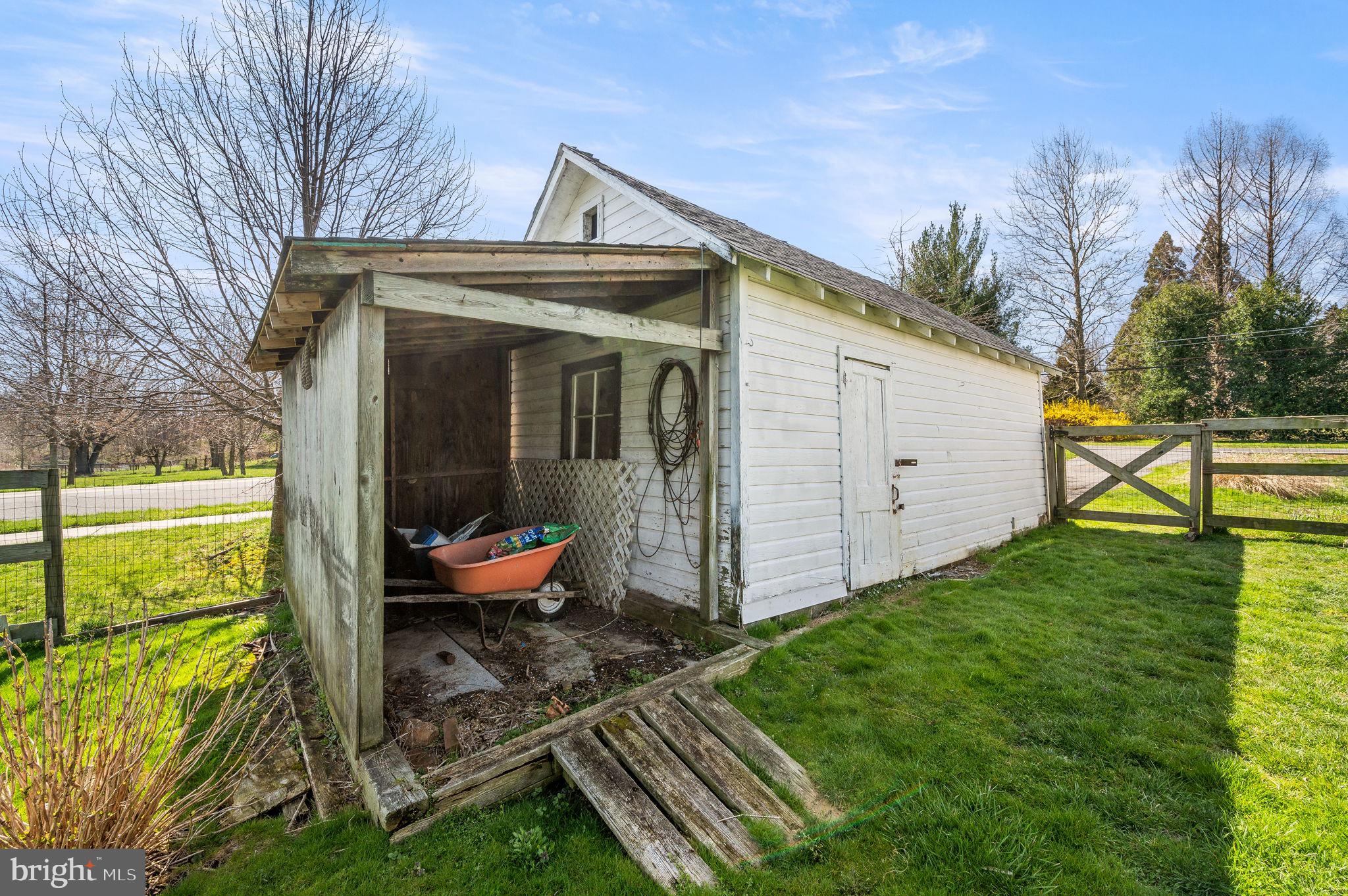 307 Rosehill Road West Grove, PA 19390 - Photo 28 of 29