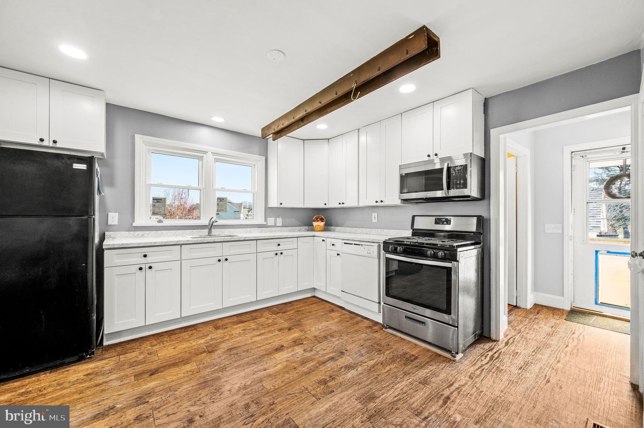 307 Rosehill Road West Grove, PA 19390 - Photo 5 of 29