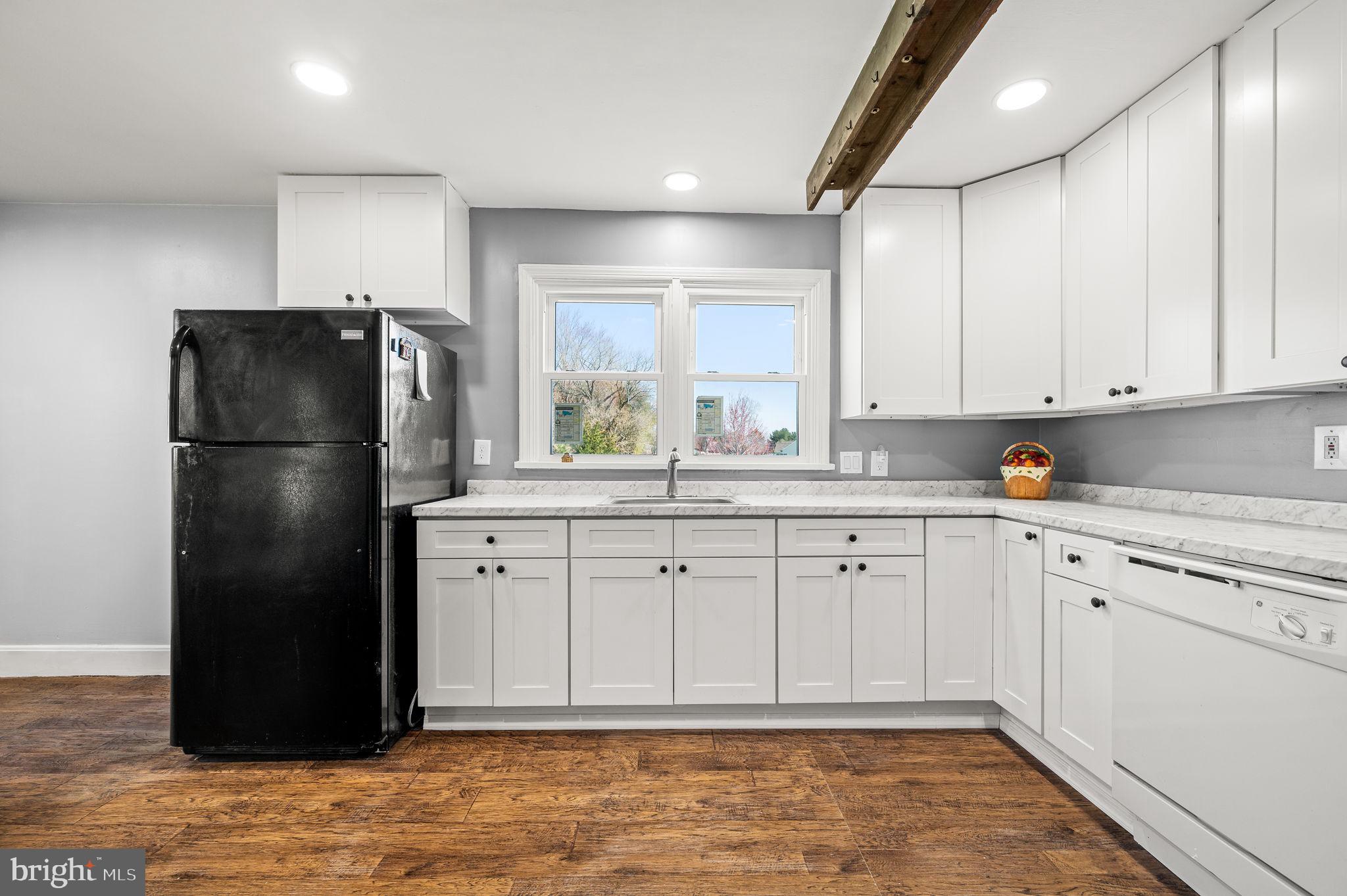 307 Rosehill Road West Grove, PA 19390 - Photo 6 of 29