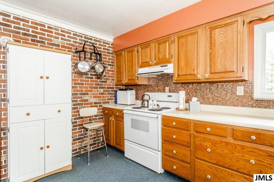 11011 Lansing Avenue Rives Junction, MI 49277 - Photo 12 of 36 Photo 12
