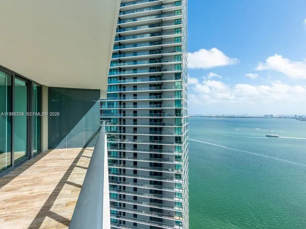$6,000 | 650 Northeast 32nd Street, Unit 3406, Miami, FL 33137