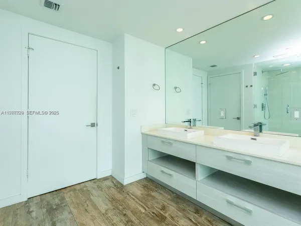 $6,000 | 650 Northeast 32nd Street, Unit 3406, Miami, FL 33137