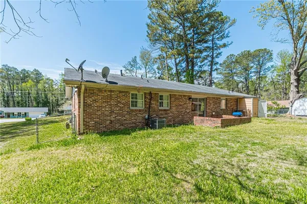 $1,800 | 926 Live Oak Court, Lawrenceville, GA 30046