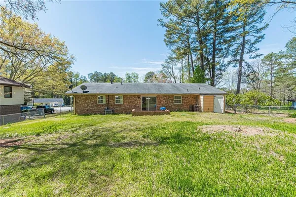 $1,800 | 926 Live Oak Court, Lawrenceville, GA 30046