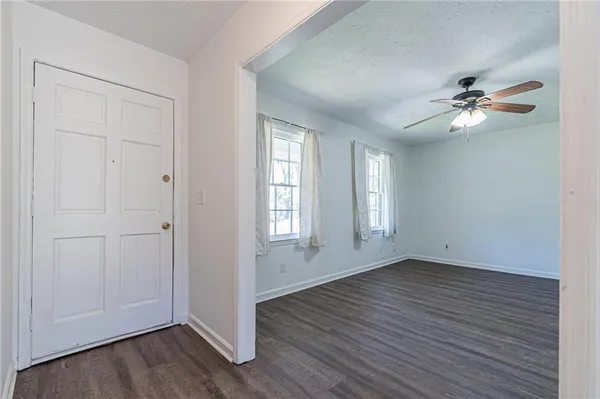 $1,800 | 926 Live Oak Court, Lawrenceville, GA 30046