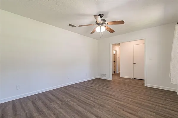 $1,800 | 926 Live Oak Court, Lawrenceville, GA 30046