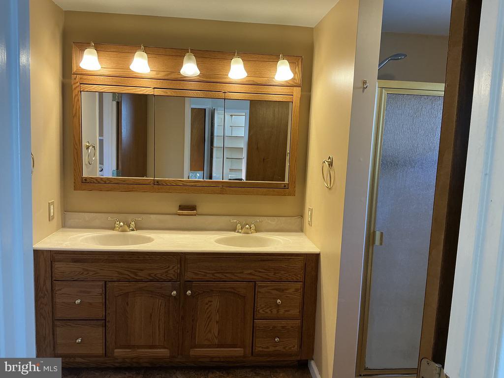 19 Paul Road Maple Shade, NJ 08052 - Photo 12 of 23
