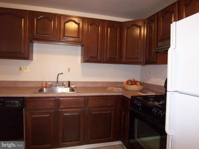 3603 Everton Street Silver Spring, MD 20906 - Photo 9 of 16 Kitchen #2