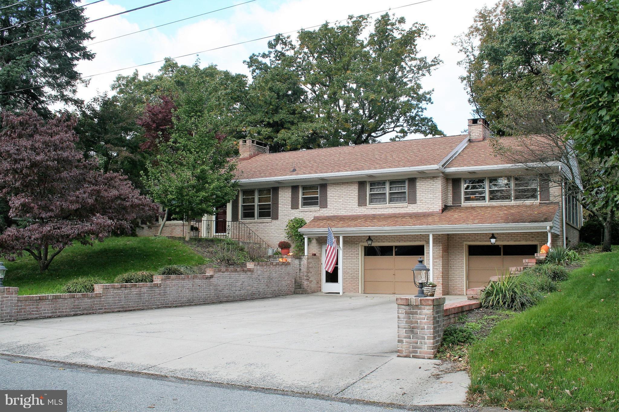 17 Valley Road Hummelstown, PA 17036 - Photo 1 of 35 Gallery Image 1