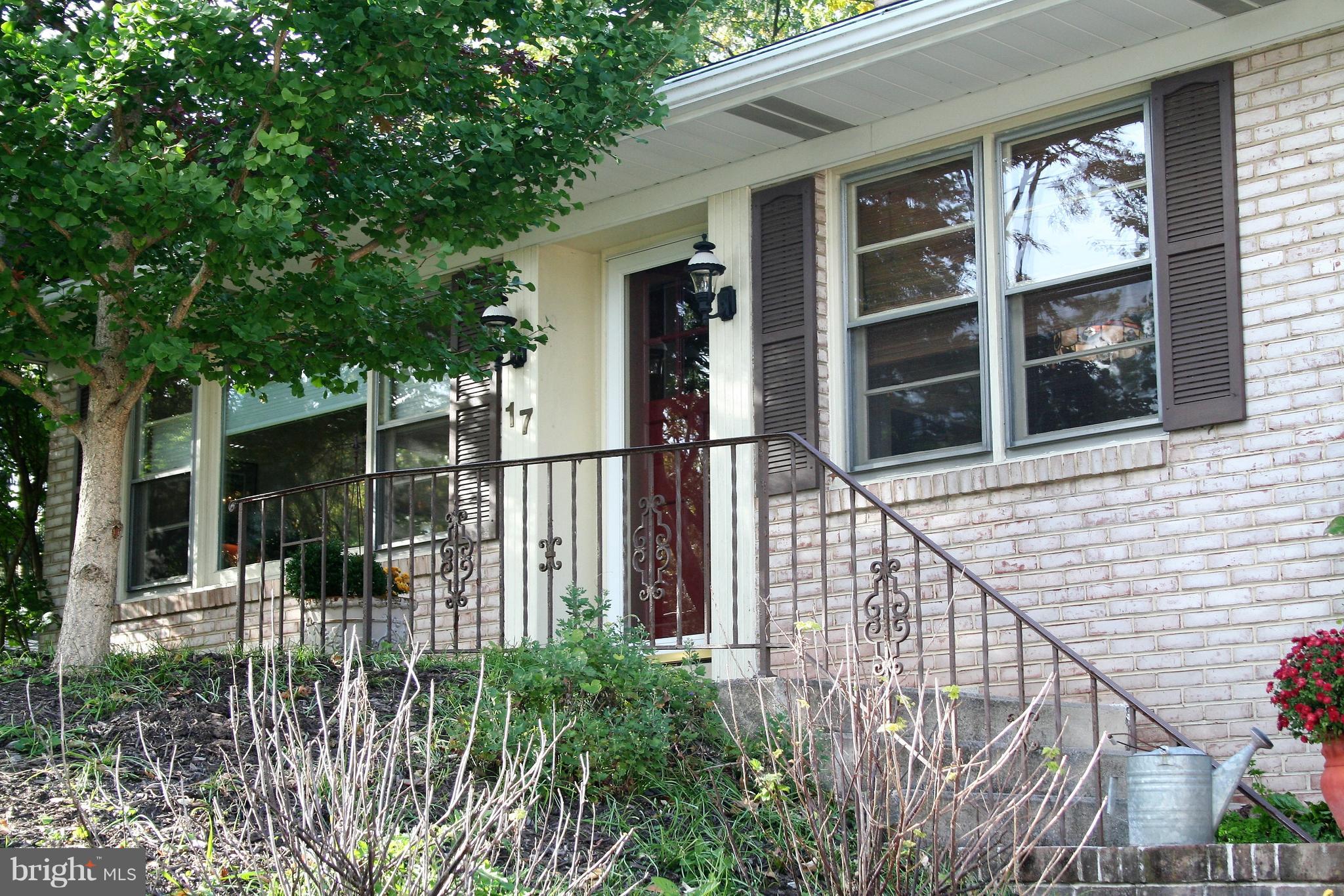 17 Valley Road Hummelstown, PA 17036 - Photo 2 of 35 Gallery Image 2