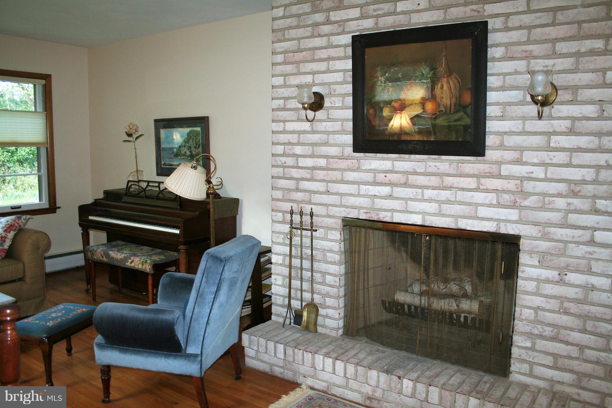 17 Valley Road Hummelstown, PA 17036 - Photo 4 of 35 Gallery Image 4