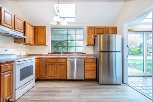 $3,300 | 1006 Bryan Court, Mine Hill, NJ 07803