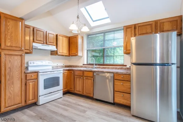 $3,300 | 1006 Bryan Court, Mine Hill, NJ 07803