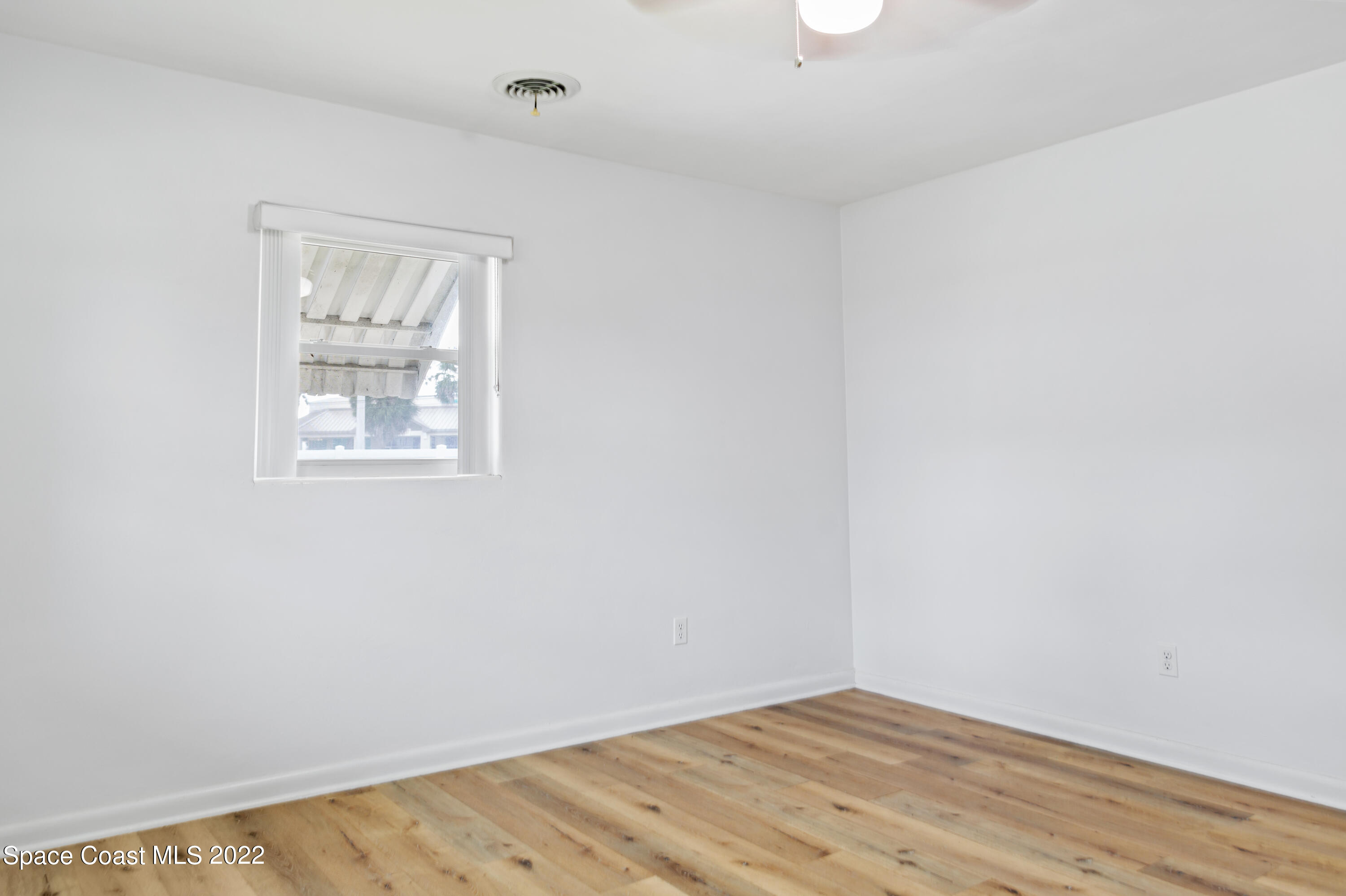 1709 Pinewood Road Melbourne, FL 32934 - Photo 26 of 38 112A1981