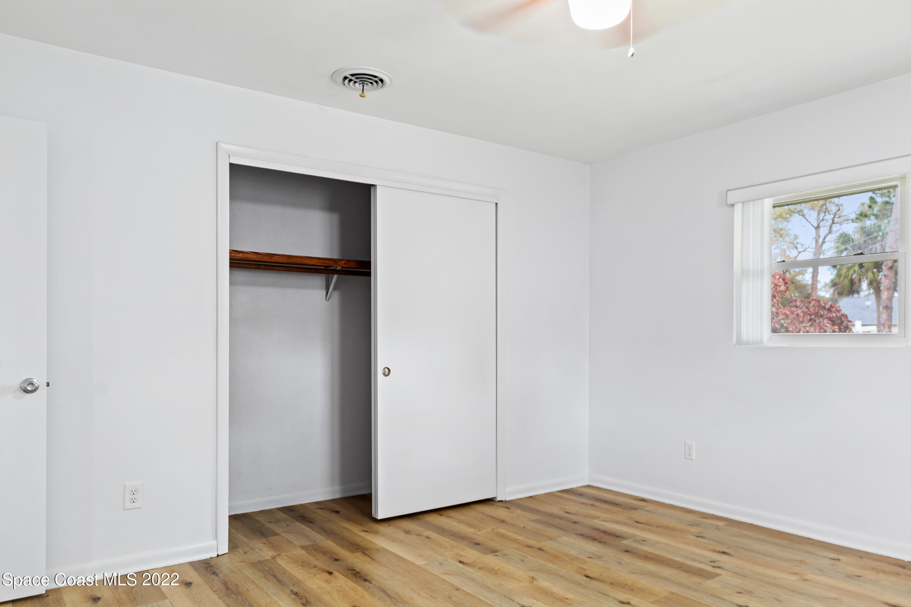 1709 Pinewood Road Melbourne, FL 32934 - Photo 27 of 38 112A1978