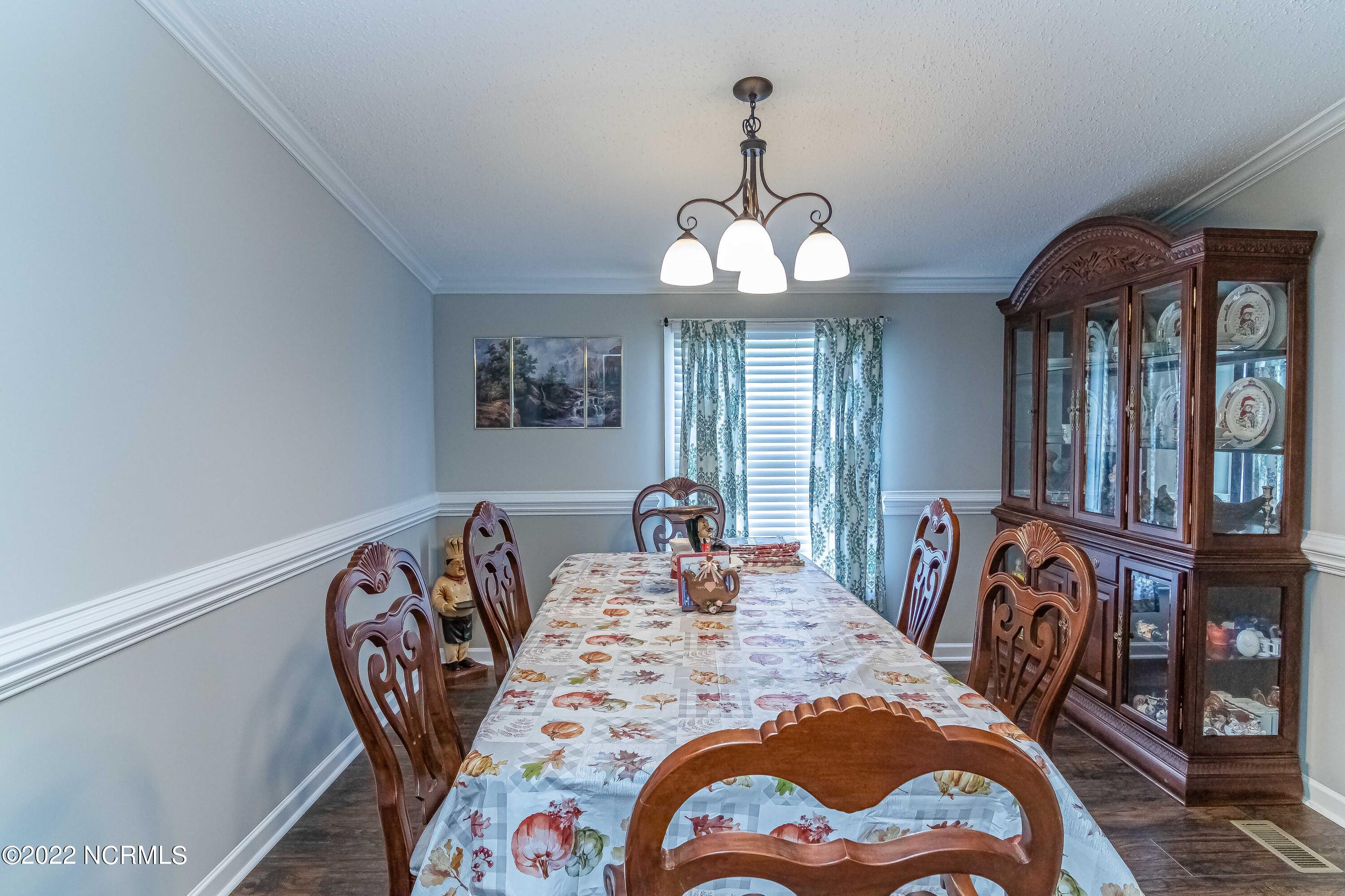 1261 Capps Bridge Road Pikeville, NC 27863 - Photo 25 of 35 Formal Dining