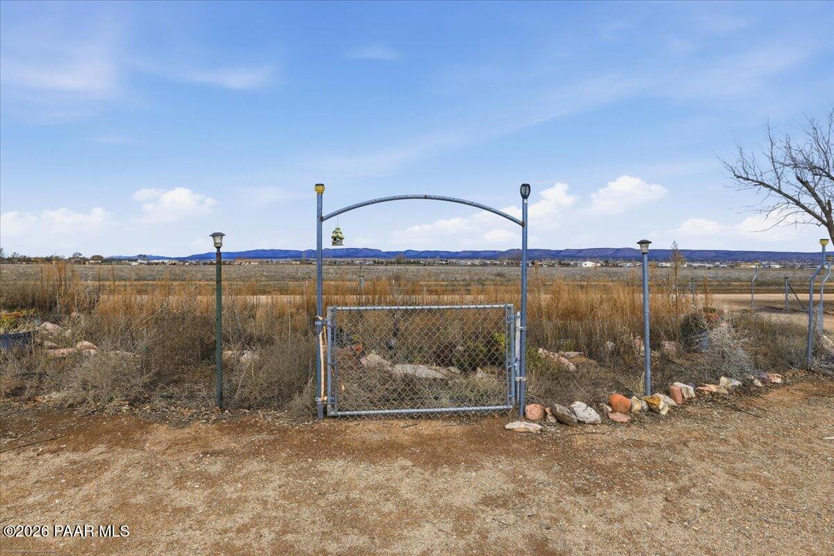 2575 West Annie Road Paulden, AZ 86334 - Photo 24 of 29 19-Backyard