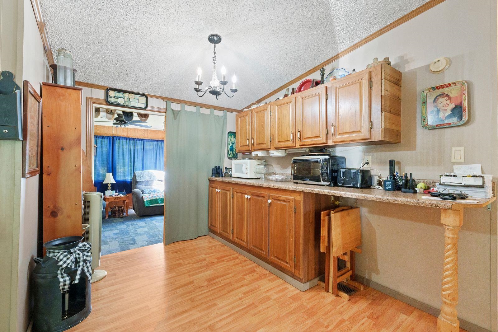 847 Shady Grove Road Louisa, KY 41230 - Photo 5 of 42