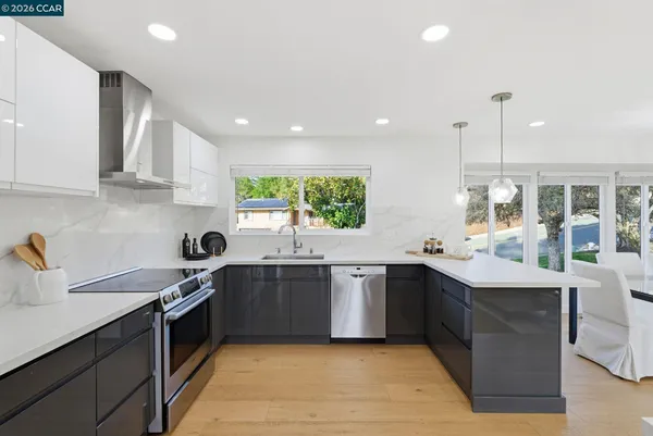 $2,050,000 | 89 Greenfield Drive, Moraga, CA 94556