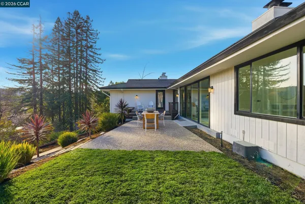 $2,050,000 | 89 Greenfield Drive, Moraga, CA 94556
