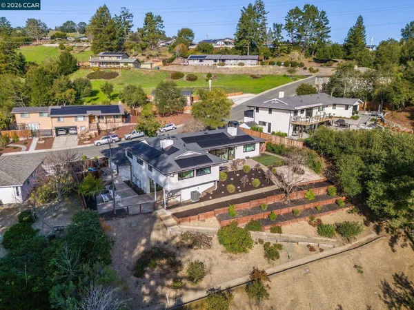 $2,050,000 | 89 Greenfield Drive, Moraga, CA 94556