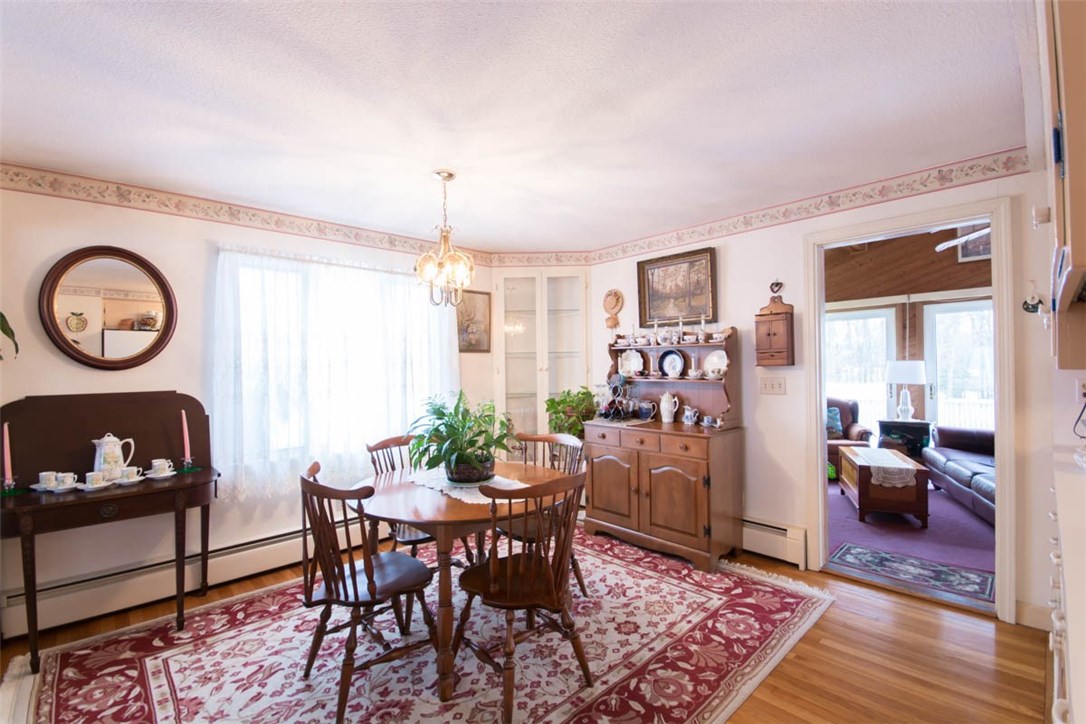 70 Beth Road Tiverton, RI 02878 - Photo 10 of 39
