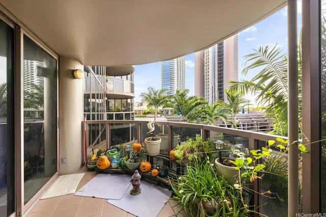 $585,000 | 425 South Street, Unit 503, Honolulu, HI 96813