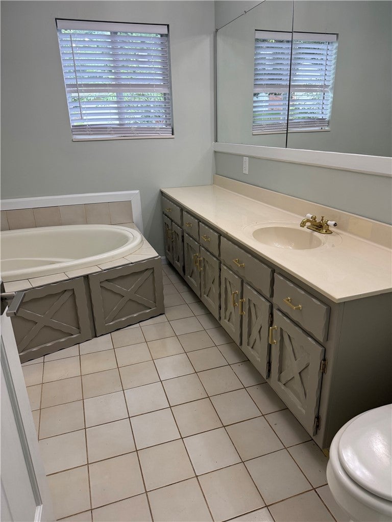 34 Green Oak Drive Decatur, IL 62526 - Photo 13 of 28 Gallery Image 13