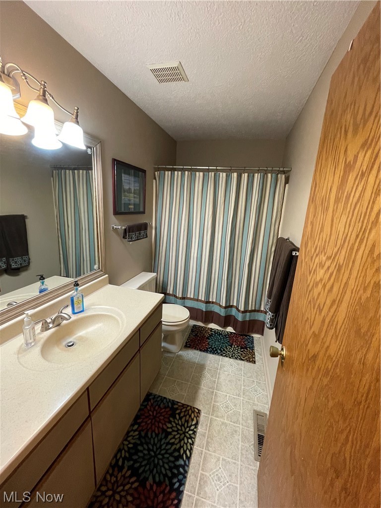 1452 Loop Road Kent, OH 44240 - Photo 15 of 24 Gallery Image 15