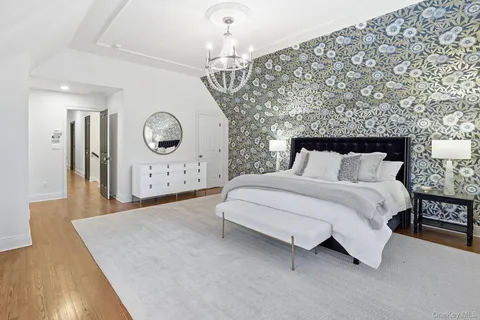 $4,095,000 | 15 Davis Avenue, Rye, NY 10580