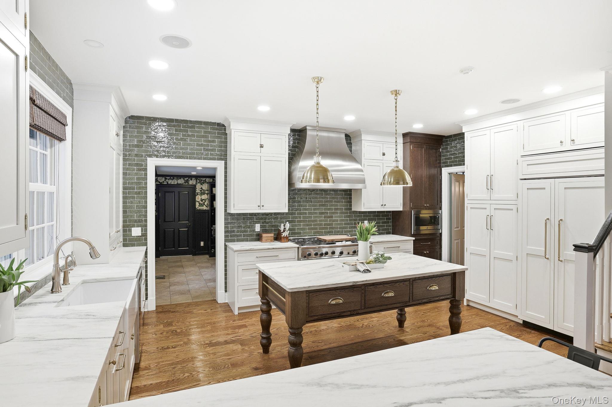 15 Davis Avenue Rye, NY 10580 - Photo 6 of 33