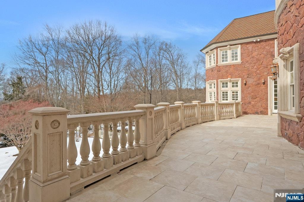 67 Robin Lane Alpine, NJ 07620 - Photo 38 of 40