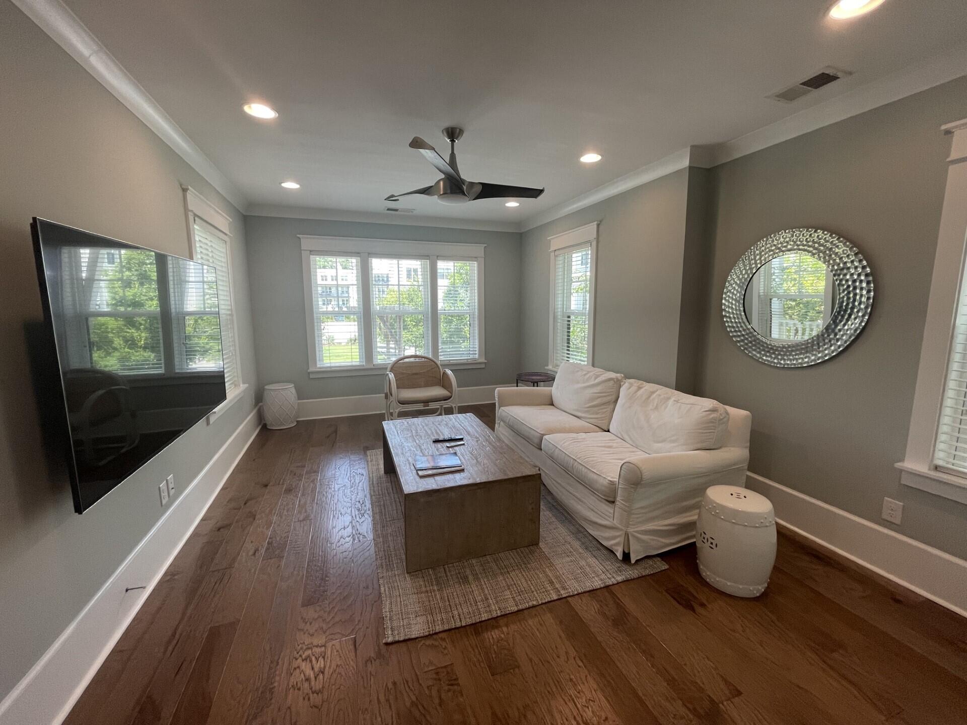 972 Key Colony Court Mount Pleasant, SC 29464 - Photo 5 of 28 Living Room 3