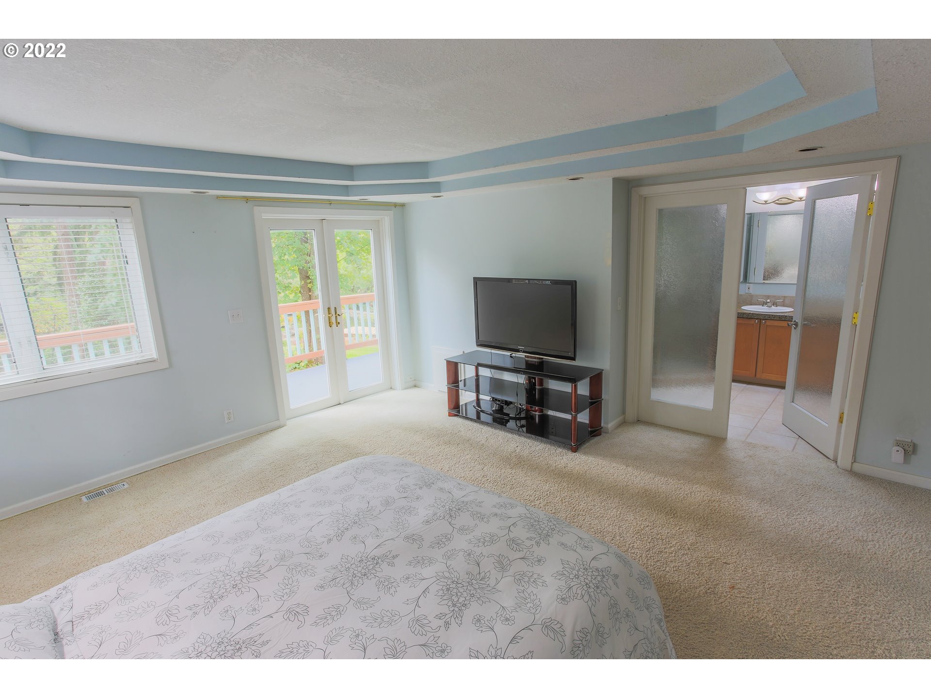 18173 Southeast Richey Road Gresham, OR 97080 - Photo 10 of 23 a view of living room filled with furniture and a flat screen tv