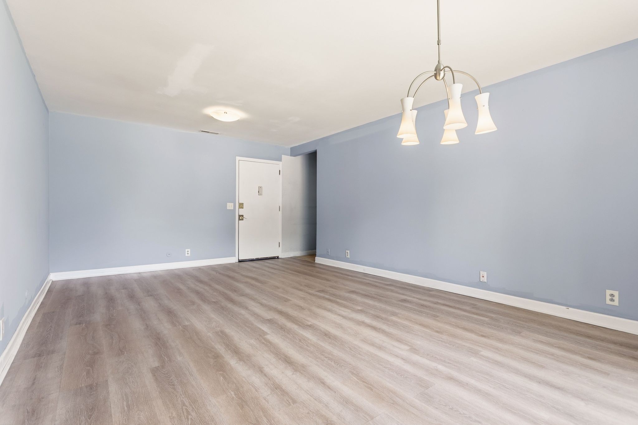 613 Hillsboro Road, Unit B21 Franklin, TN 37064 - Photo 4 of 25