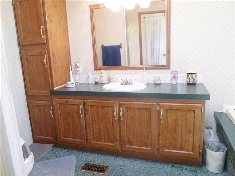 5269 Richland Road Gibsonia, PA 15044 - Photo 11 of 19 Gallery Image 11