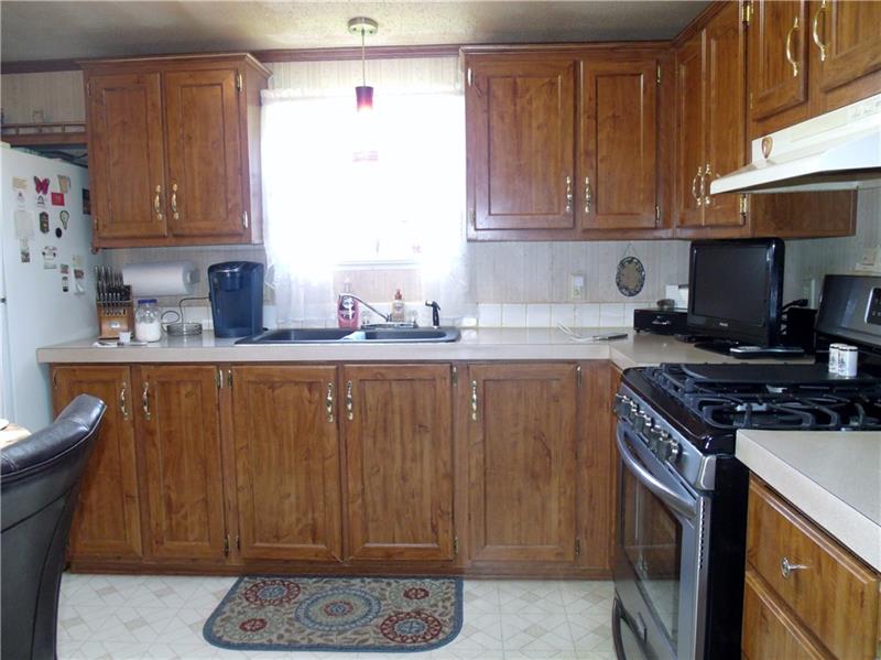 5269 Richland Road Gibsonia, PA 15044 - Photo 8 of 19 Gallery Image 8