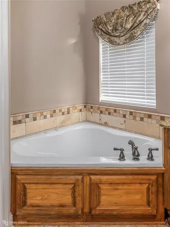 $327,000 | 110 St Andrews, Benton, LA 71006