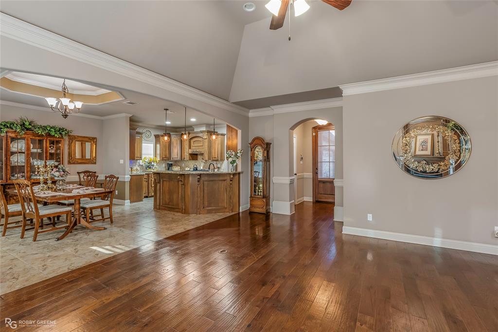 110 St Andrews Benton, LA 71006 - Photo 7 of 28 an entryway and livingroom with furniture