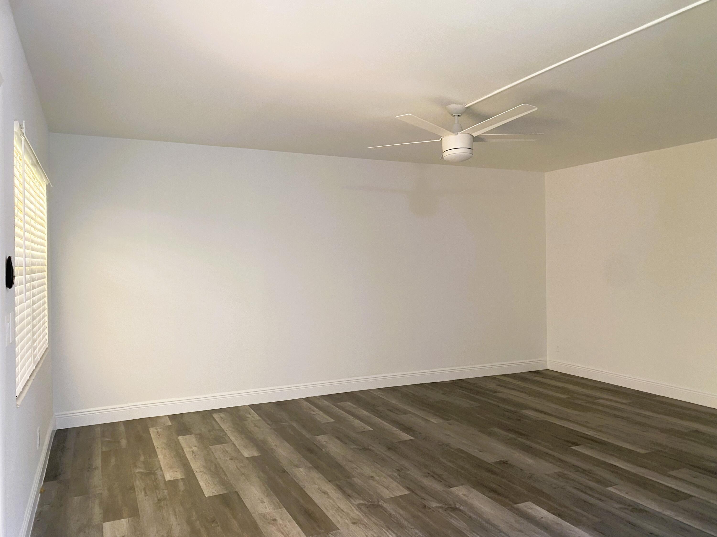 256 Mansfield F, Unit G Boca Raton, FL 33434 - Photo 3 of 40 SPACIOUS LIVING