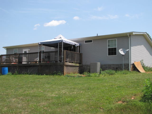 2083 Lipscomb Road Moneta, VA 24121 - Photo 15 of 15 IMG_6705