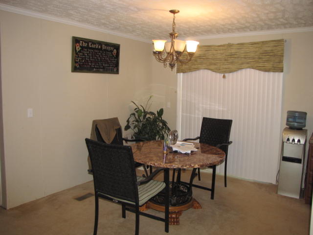 2083 Lipscomb Road Moneta, VA 24121 - Photo 5 of 15 IMG_6695